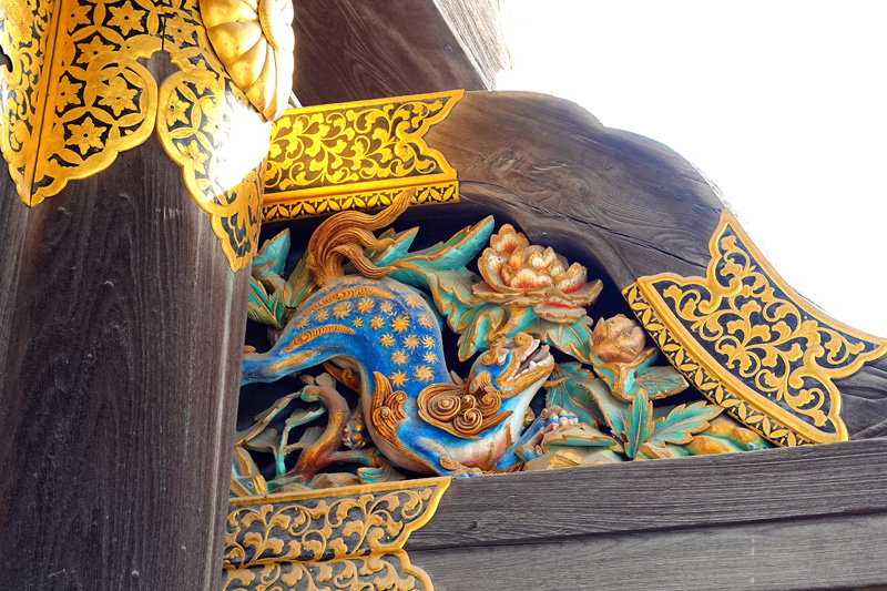 二条城 唐門　唐獅子と牡丹