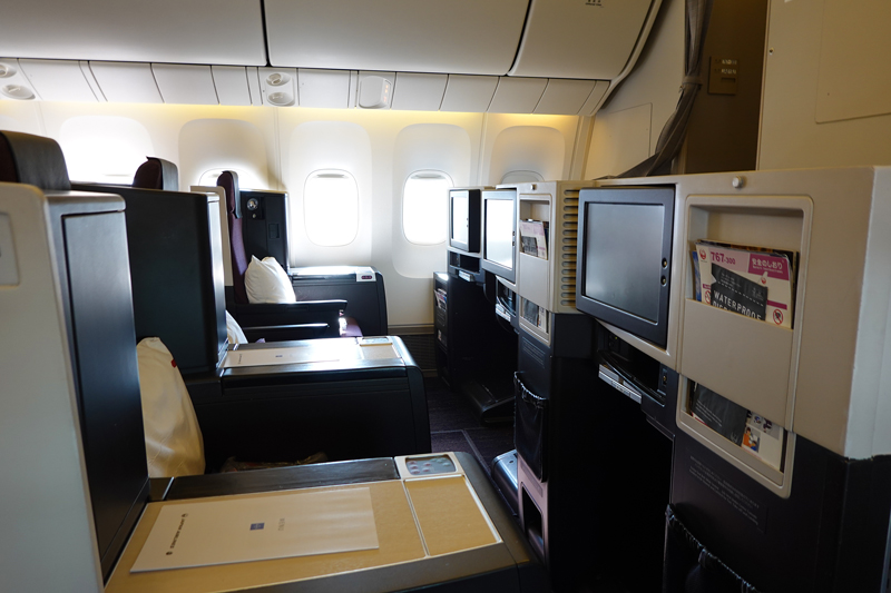 JL941 成田 → グアム便　ビジネスクラス