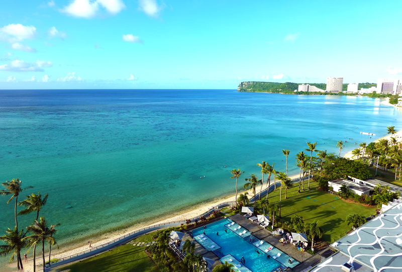 クラウンプラザリゾートグアム最上階からのタモン湾の景色