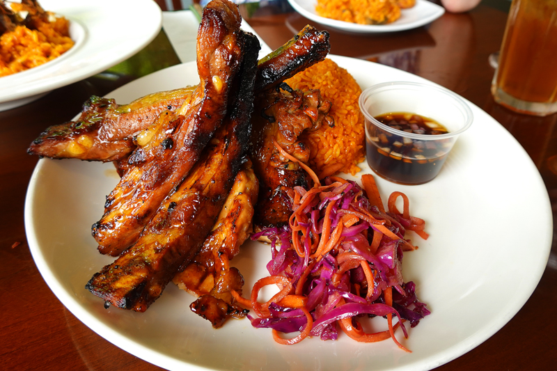 プロア名物のフィナデニソース