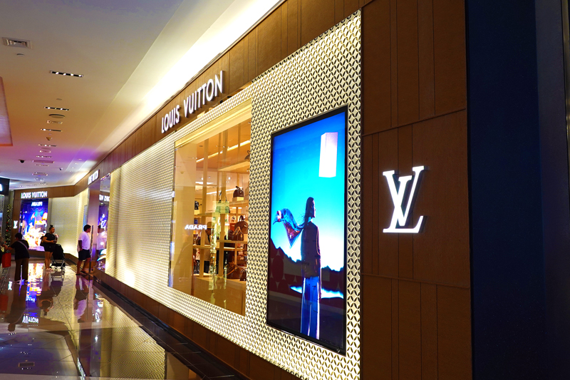 Tギャラリア店内のショッピングフロア