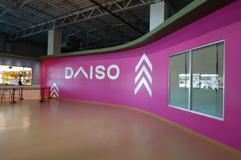 ヴィレッジ・オブ・ドンキにあったダイソー店舗