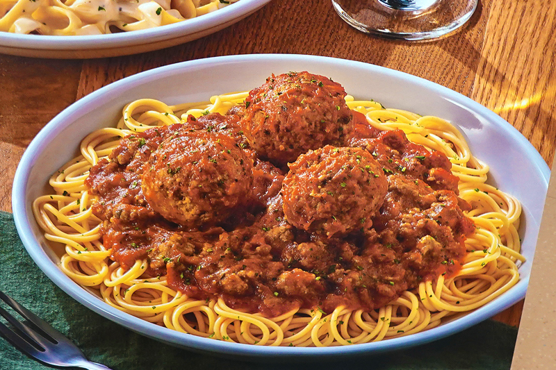 ヴィレッジ・オブ・ドンキ内のOlive Garden　ミートボールのパスタ