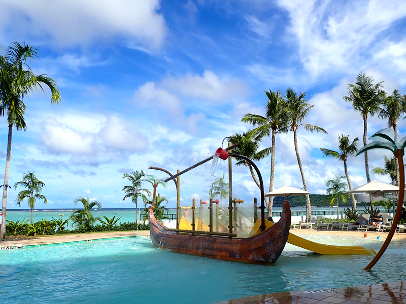 クラウンプラザリゾートグアム　ファミリープール